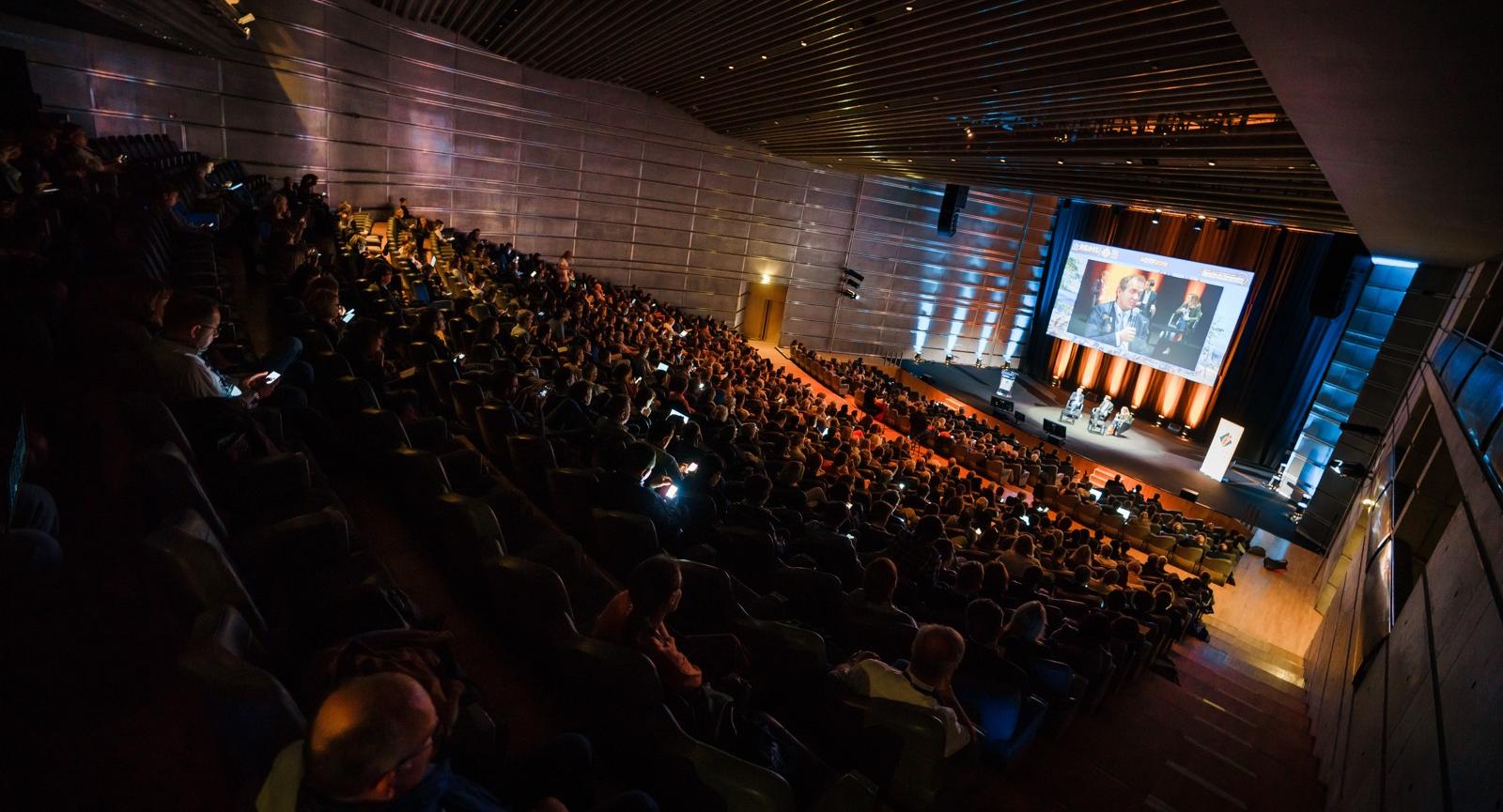 Conférence en amphithéâtre au Centre des Congrès